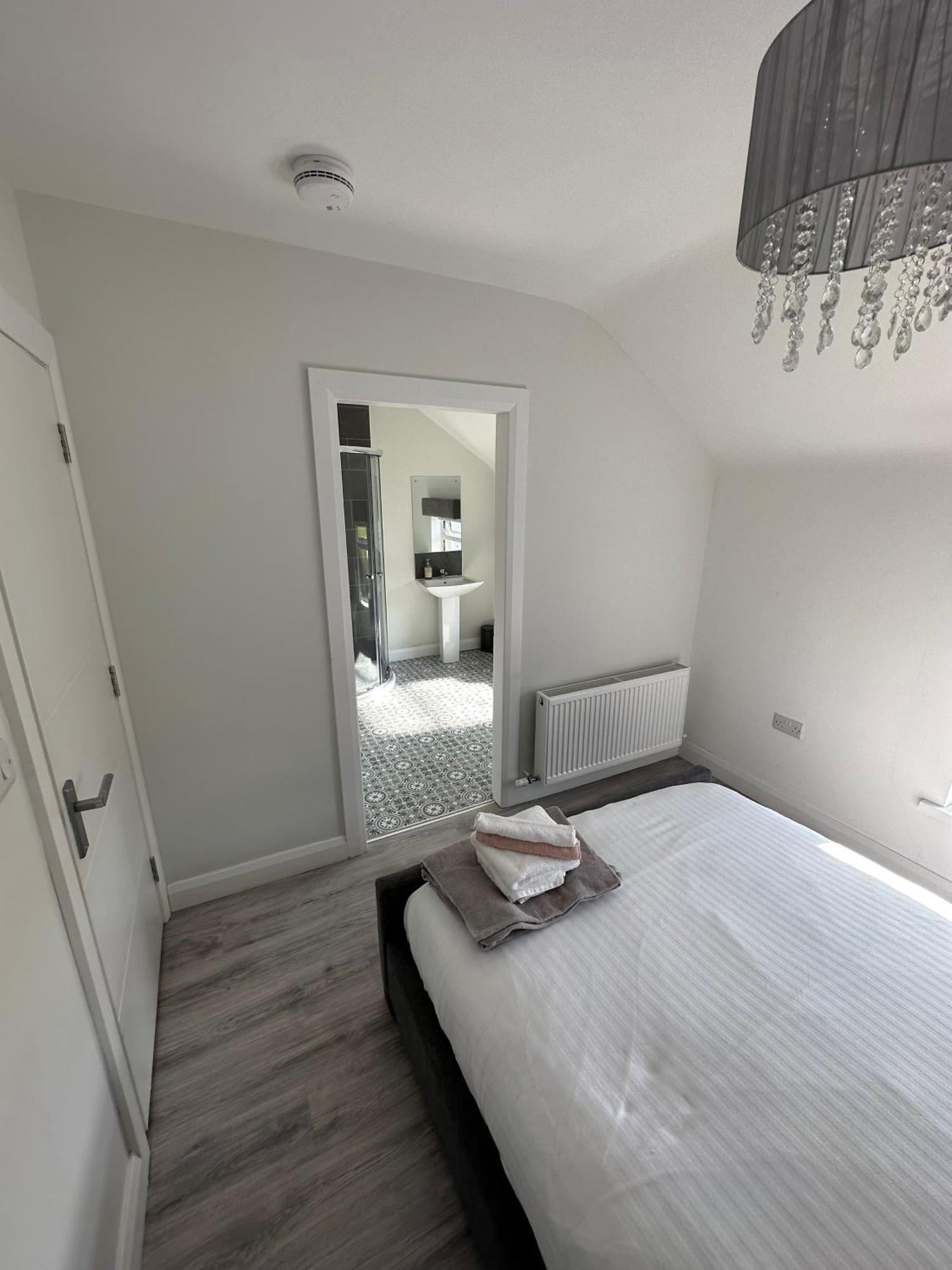 Westland Suites - Stylish, Modern, Elegant, Central Apartments A Londonderry Exterior foto