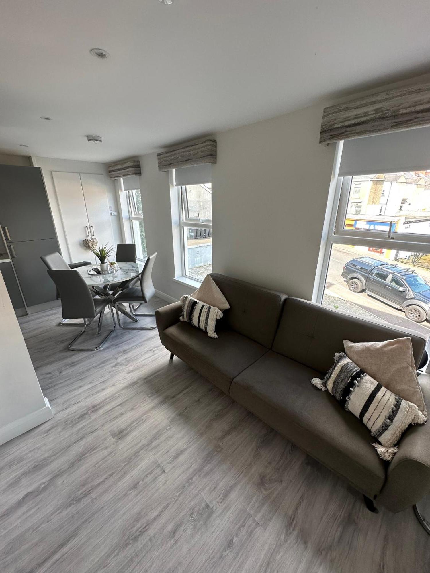 Westland Suites - Stylish, Modern, Elegant, Central Apartments A Londonderry Exterior foto